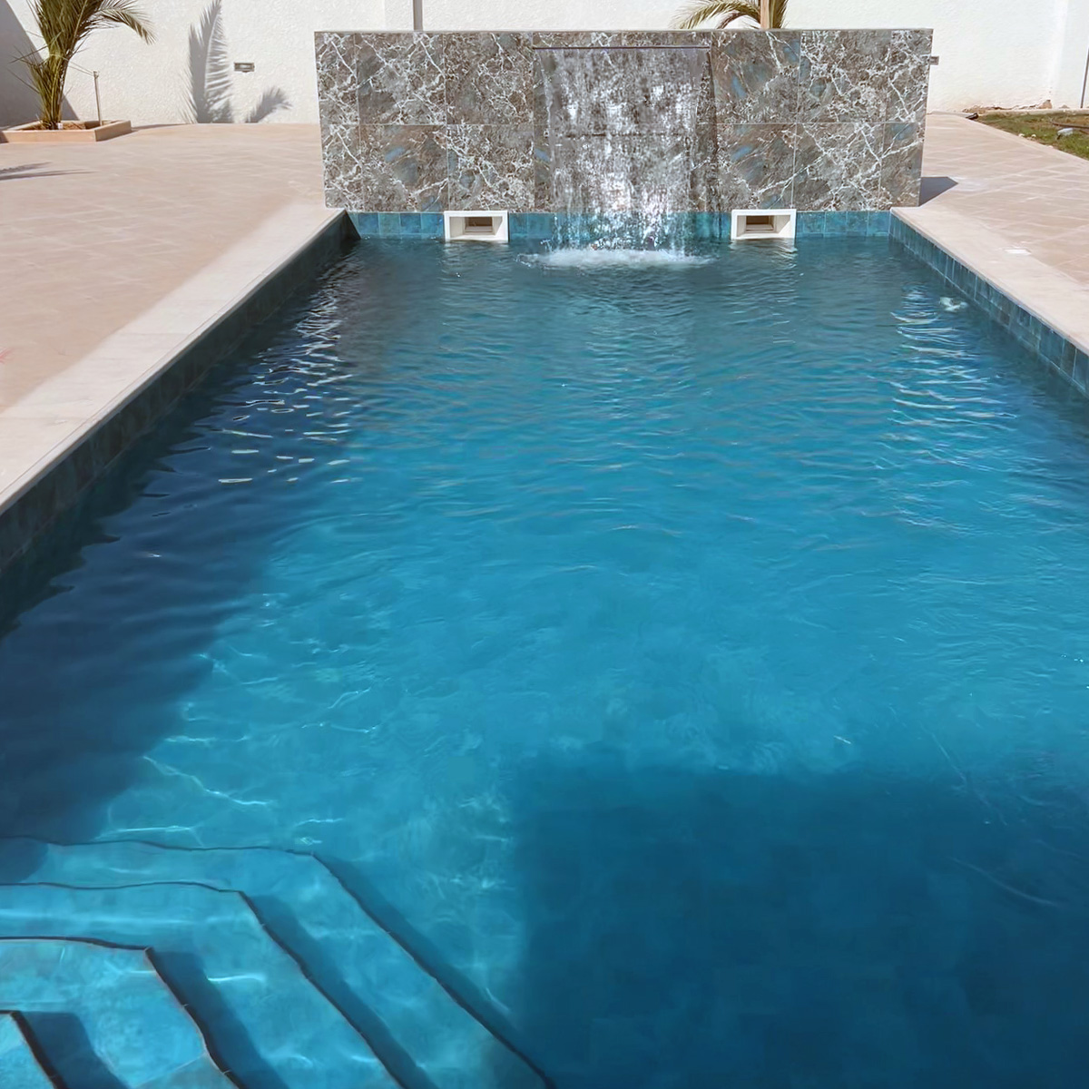 Piscine à Skimmer Borj Cedria